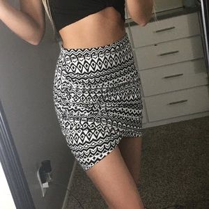 Black & White Aztec mini skirt